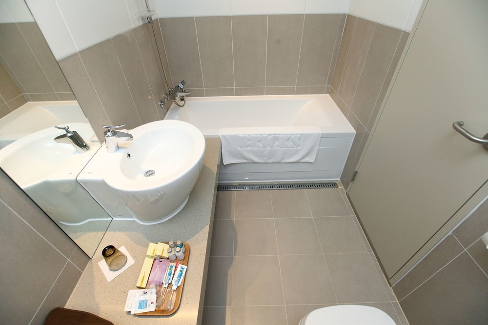 Bricks Hotel Сеул Экстерьер фото