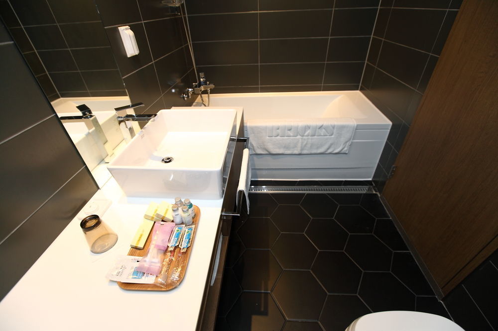 Bricks Hotel Сеул Экстерьер фото