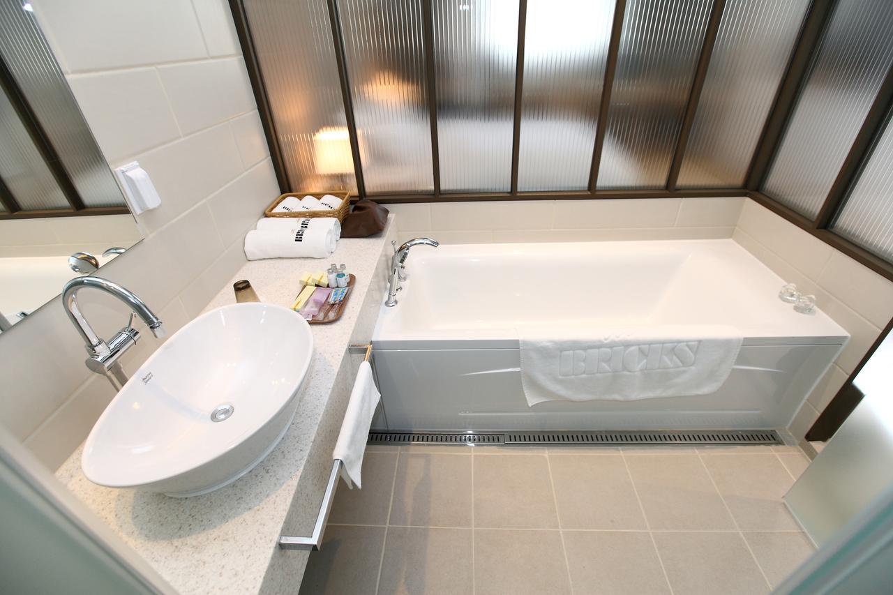 Bricks Hotel Сеул Экстерьер фото