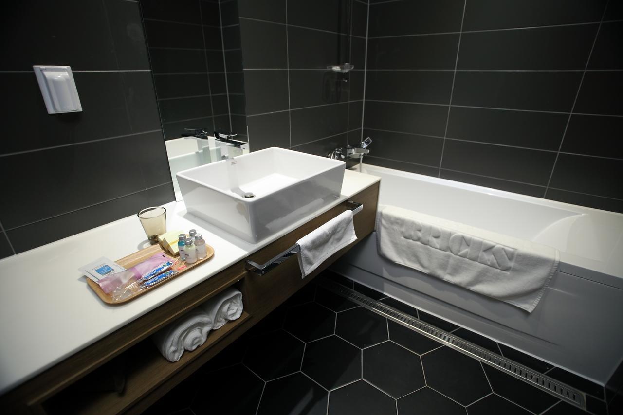 Bricks Hotel Сеул Экстерьер фото